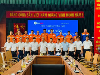 PC Vĩnh Phúc xung kích tham gia hỗ trợ thi công dự án đường dây từ Quảng Trạch đến Phố Nối