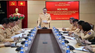Bản tin trưa 11/03: Lực lượng cảnh sát giao thông sẽ hỗ trợ công tác đăng kiểm