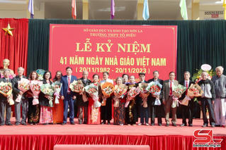 Bản tin tối 20/11: Sôi nổi các hoạt động chào mừng 41 năm Ngày Nhà giáo Việt Nam 20/11