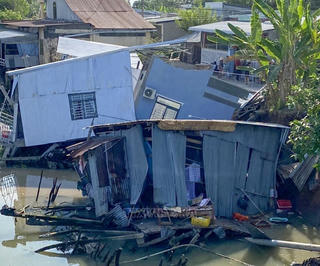 Bản tin tổng hợp 07/04: Nhiều vụ sạt lở tại Cần Thơ xảy ra liên tiếp ảnh hưởng nhà dân