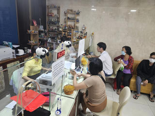 Bản tin tổng hợp 06/06: Người dân chờ hàng giờ mua vàng 'bình ổn giá'