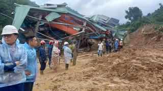 Hình ảnh tìm kiếm nạn nhân mất tích ở thủy điện Kà Tinh