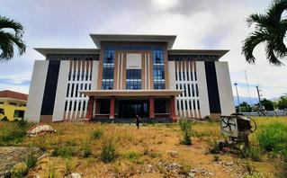 Nhà thầu dính lao lý, công trình trụ sở huyện hơn 50 tỷ đồng ở Quảng Nam khó bàn giao