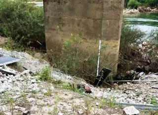 Người đàn ông tử vong do rơi xuống đất trong lúc hàn lan can cầu