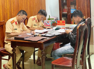 Danh tính tài xế có nồng độ cồn lái ô tô tông trúng 2 mẹ con rồi bỏ chạy