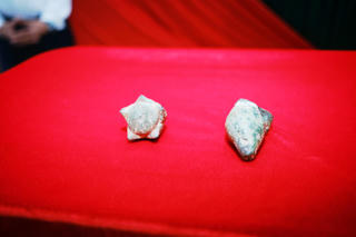 Hai chi tiết đóa sen và con ốc chính thức “đoàn tụ” tượng gốc Bồ tát Tara