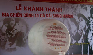 Khánh thành Bia chiến công 11 cô gái sông Hương