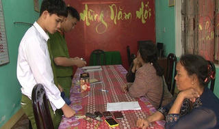 Phát hiện điểm bán cỏ Mỹ núp bóng bắp rang