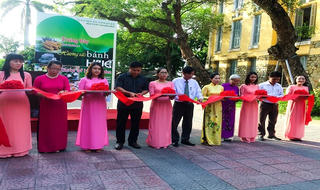 Đặc sắc triển lãm 'Hương sắc bánh Huế'