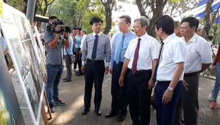 Khai mạc Triển lãm ảnh nghệ thuật về Biển, đảo quê hương ở Huế