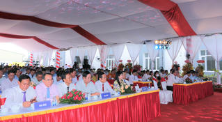 Lễ khởi động lắp đặt thiết bị nhà máy điện mặt trời Sao Mai - giai đoạn 2 và khánh thành nhà máy nước uống thiên nhiên An Hảo