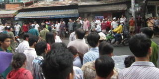 TPHCM: Va chạm với xe tải, người phụ nữ chết thảm