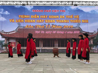 Tưng bừng liên hoan 'Trình diễn hát xoan ba thế hệ'