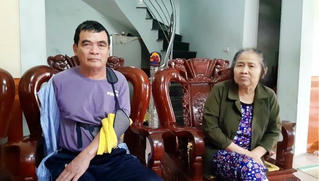 Người cựu binh 13 năm tự nguyện làm trạm barie gác đường tàu