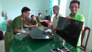 Triệt xóa nhiều vụ trộm, trả lại tang vật và bình yên cho người dân vùng U Minh Thượng