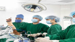 BVĐK tỉnh Lào Cai phẫu thuật thành công nội soi rách cơ gân chóp xoay khớp vai