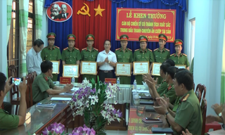 Thưởng lực lượng phá án 'lừa tình trên Zalo để cướp tài sản'