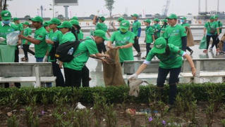 Thanh niên Kiên Giang nói không với rác thải nhựa
