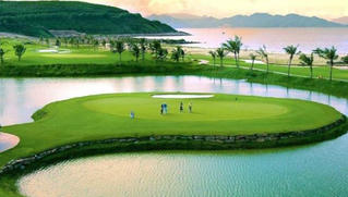 Nan giải bài toán liên kết trong du lịch golf