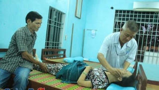 Vị lương y làm việc thiện