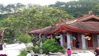 Cổ tự ngàn năm tuổi nơi vua Tự Đức từng đến cầu con 
