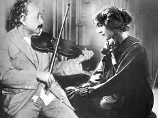 Tình trong bóng tối của nữ điệp viên Liên Xô với nhà bác học lừng danh Einstein
