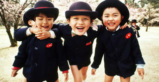 Nuôi dạy con thời @: Khi cha mẹ tham vọng con thành “cá chép vượt vũ môn“