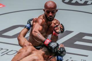Võ sĩ Demetrious Johnson –Sự nghiệp hiển vinh, gia đình hạnh phúc (Kỳ cuối) 