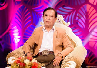 “Vua nhạc sến”  Vinh Sử đốt cả chục cây vàng một đêm