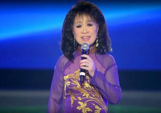Danh ca Thanh Thúy: “Huyền thoại không bao giờ lặp lại” và một thuở “Ướt mi”