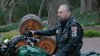 John Paul DeJoria: Từ đứa trẻ vô gia cư trở thành tỷ phú có khối gia sản khổng lồ