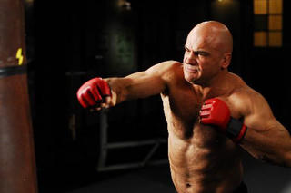 Sebastian “Bas” Rutten – Từ cậu bé ốm yếu trở thành huyền thoại võ thuật