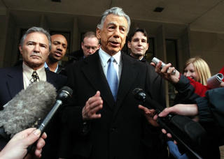 Kirk Kerkorian - Từ cậu bé bán rong trở thành tỷ phú nước Mỹ