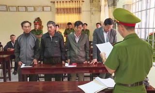 Đắk Lắk: Để rừng bị tàn phá, giám đốc công ty lâm nghiệp cùng nhiều thuộc cấp bị khởi tố, bắt tạm giam
