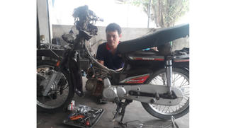 Anh thợ sửa xe 18 năm gìn giữ cơ thể khỏe mạnh để hiến máu cứu người