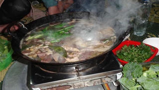 Thắng cố Sapa, món ăn “bốc mùi” dễ gây nghiền của người H’Mông