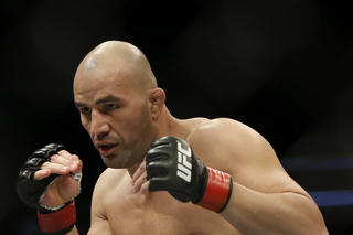 Glover Teixeira – Từ võ sĩ đấu vật trở thành người số một trong hạng bán nặng tại UFC
