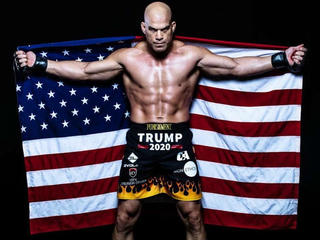 Jacob Christopher "Tito" Ortiz: Nhà vô địch, chính trị gia ủng hộ Tổng thống Donald Trump để “Nước Mỹ vĩ đại trở lại”