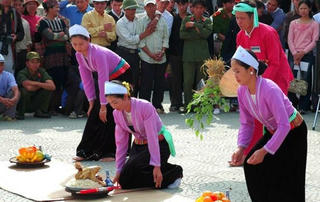 Đặc sắc tục kéo si ngày đầu xuân của người Mường