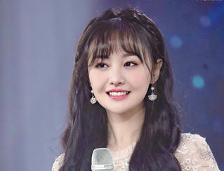 Mỹ nhân Trịnh Sảng bị cả xã hội lên án, tẩy chay vì nhờ người mang thai hộ nhưng từ chối nhận con