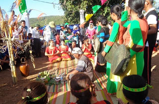 Tết Đầu lúa của người Raglai và K’ho ở Bình Thuận