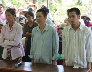 Kỳ án cha mẹ vào tù sau ngày đưa con đến… “cậu” Hoàng bắt ma, chữa bệnh