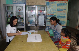 Giám định viên bảo hiểm y tế - Những người “thầy thuốc” thầm lặng