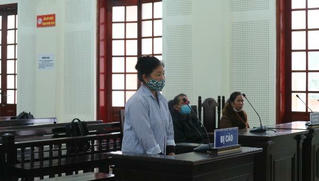 Cặp vợ chồng U50 nhập trại sau chuyến xuất ngoại "chui" 