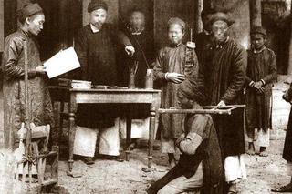 Nhận hối lộ, 17 người bị xử tội chết trong một vụ án thời phong kiến