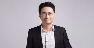 Doanh nhân Li Wusong: Từ cậu bé nghèo thành "đại gia" sản xuất nhựa, phá vỡ thế độc quyền của châu Âu