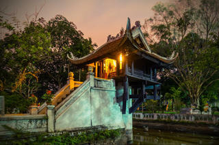 Thơ Thiền Việt Nam (Kỳ 4): Phật pháp trường tồn dưới nhãn quan của bậc minh quân