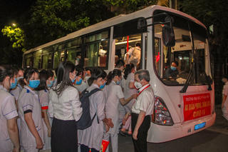 Chuyện hàng ngàn sinh viên xung phong đi chống dịch tại Trường ĐH Y khoa Vinh