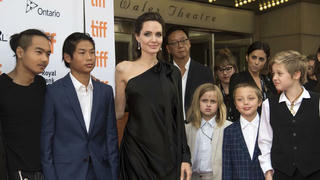 Cuộc chiến giành quyền nuôi con của các ngôi sao (Kỳ 2): Cuộc "chia con" giữa Angelina Jolie và Brad Pitt kéo dài 5 năm chưa kết thúc