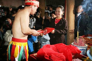 Phong thủy và tín ngưỡng thờ thần thánh tại các tứ trấn Việt Nam (Kỳ 11): Ý nghĩa của những phương thức ma thuật trong tín ngưỡng phồn thực